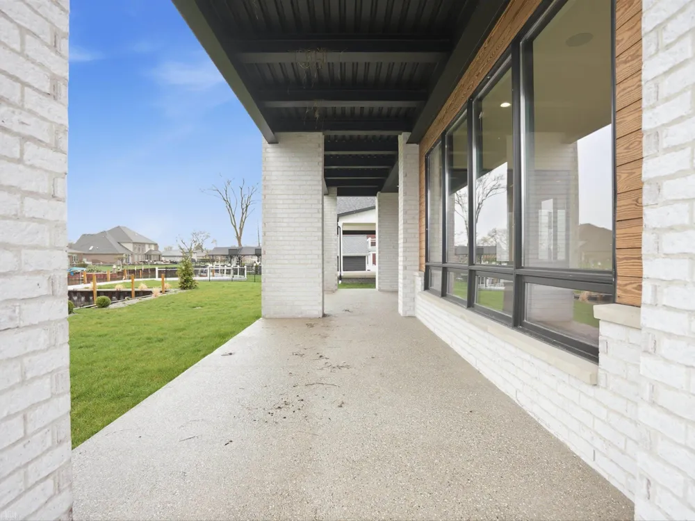 41225 Belvidere Street Harrison Charter Township, MI 48045