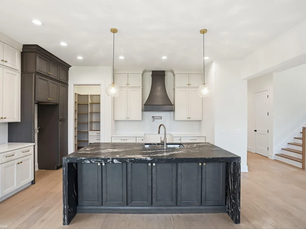 41225 Belvidere Street Harrison Charter Township, MI 48045