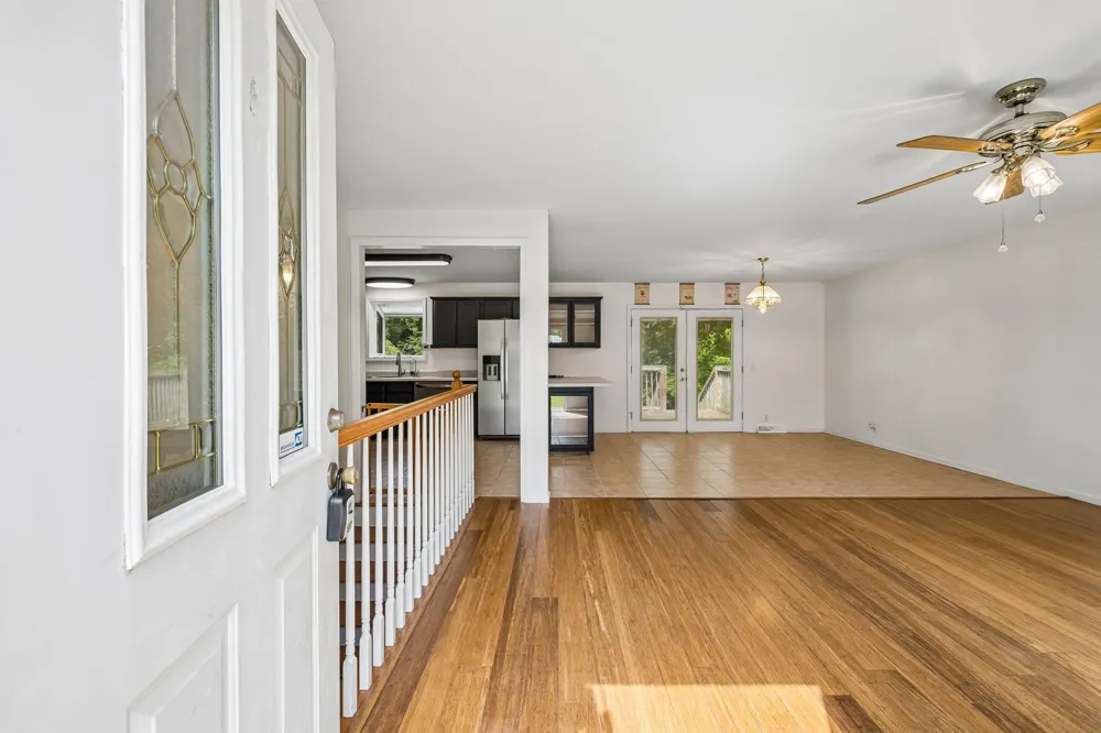 2009 Wolfe Rd White Bluff, TN 37187