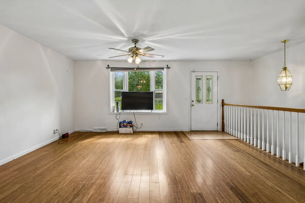 2009 Wolfe Rd White Bluff, TN 37187