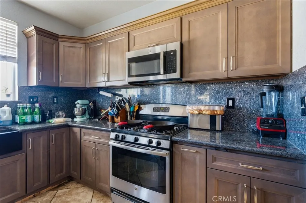 43554 Amazon Street Hemet, CA 92544