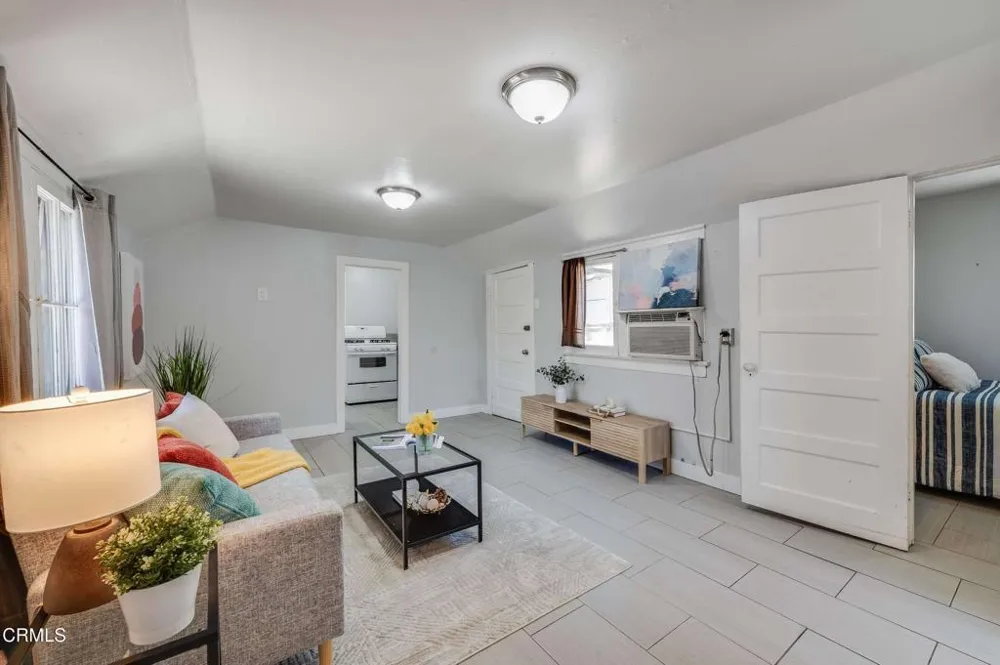 580 1st Avenue Upland, CA 91786