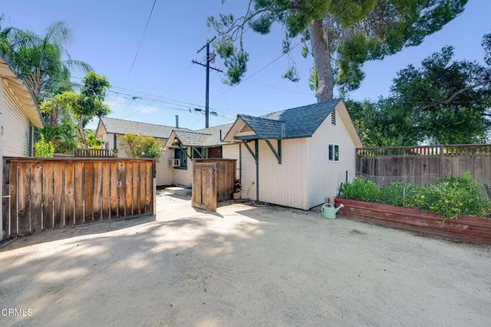 580 1st Avenue Upland, CA 91786