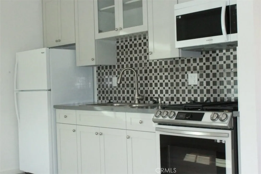 3343 Tannencrest Duarte, CA 91010