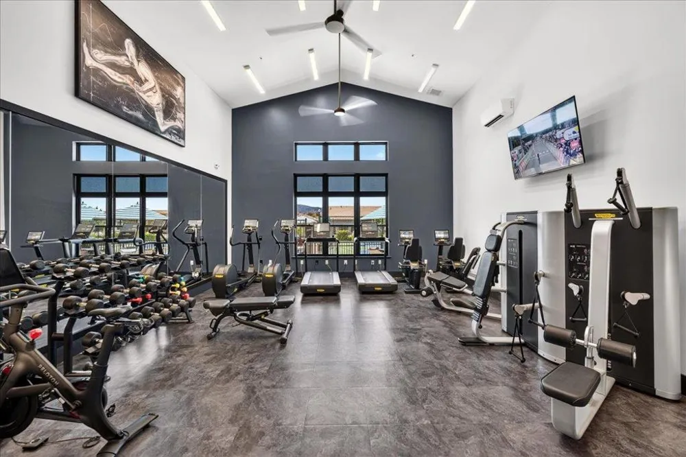 2006 Red Oak Drive Hollister, CA 95023