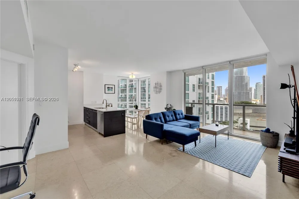 55 SE 6th St #2001 Miami, FL 33131