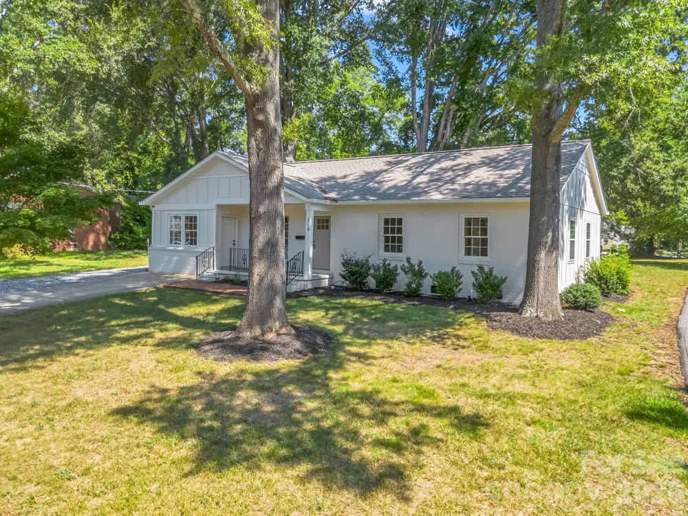 319 Arlington Street Forest City, NC 28048