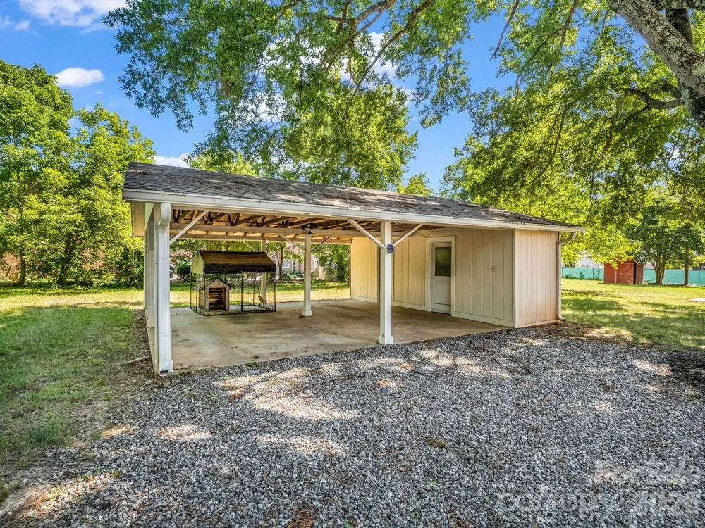 319 Arlington Street Forest City, NC 28048