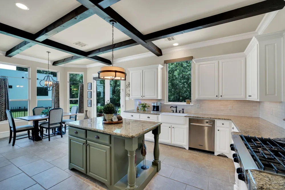 1811 Magic Valley Lane Cedar Hill, TX 75104