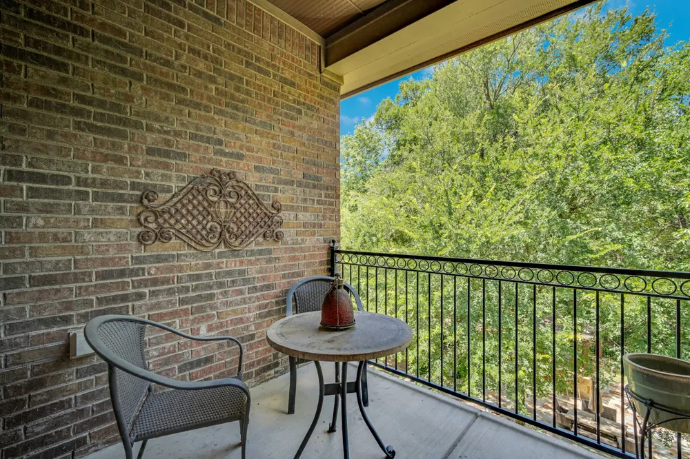 1811 Magic Valley Lane Cedar Hill, TX 75104
