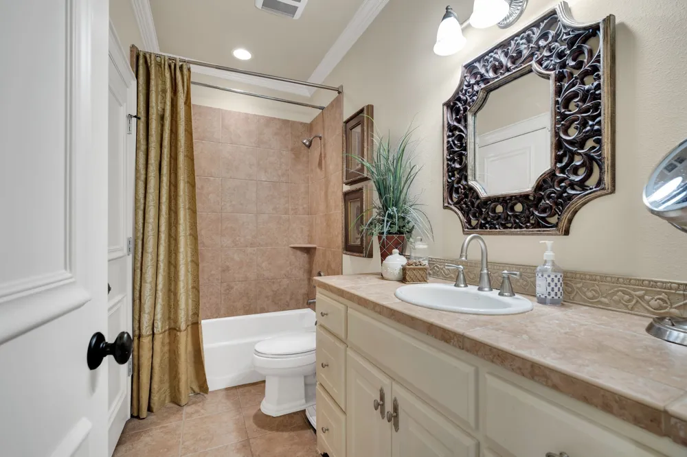 1811 Magic Valley Lane Cedar Hill, TX 75104
