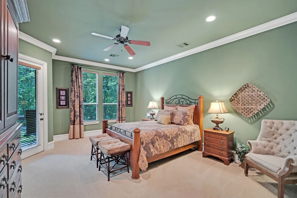 1811 Magic Valley Lane Cedar Hill, TX 75104
