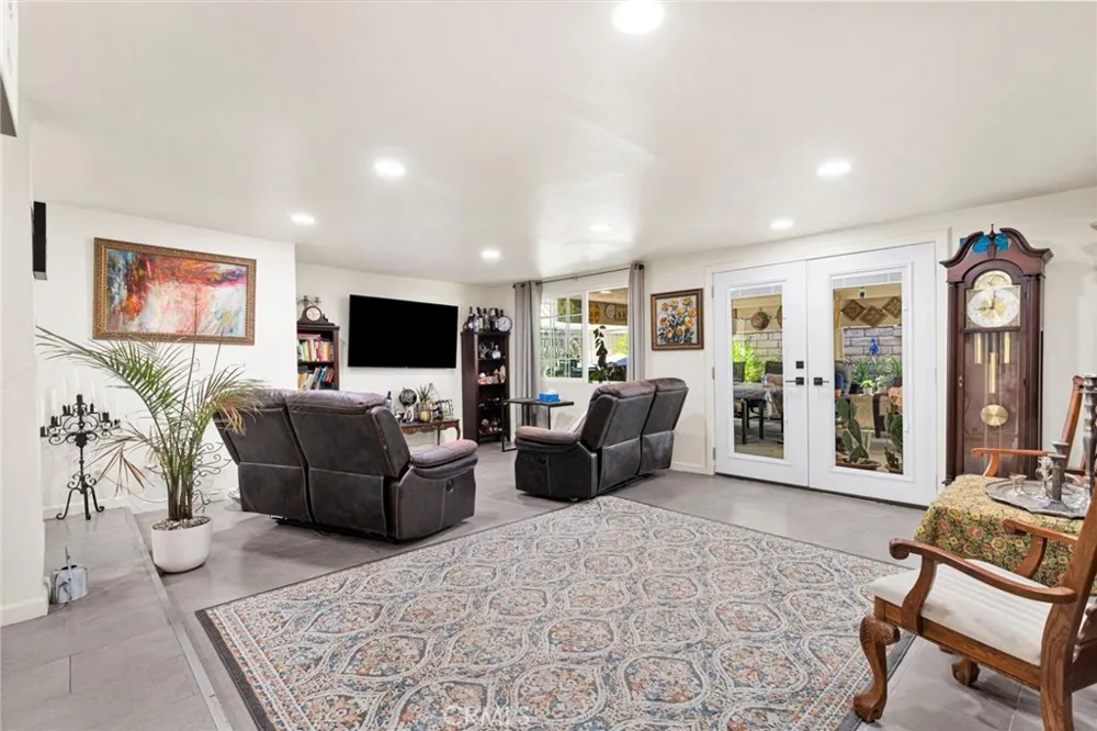 1116 Oakwood Lane Rosamond, CA 93560