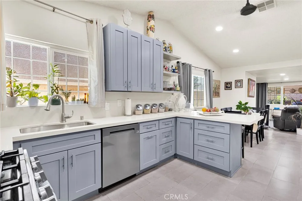 1116 Oakwood Lane Rosamond, CA 93560