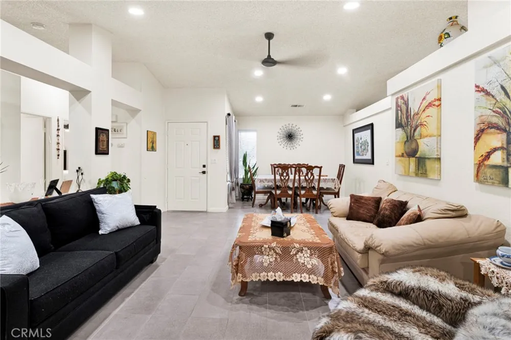 1116 Oakwood Lane Rosamond, CA 93560