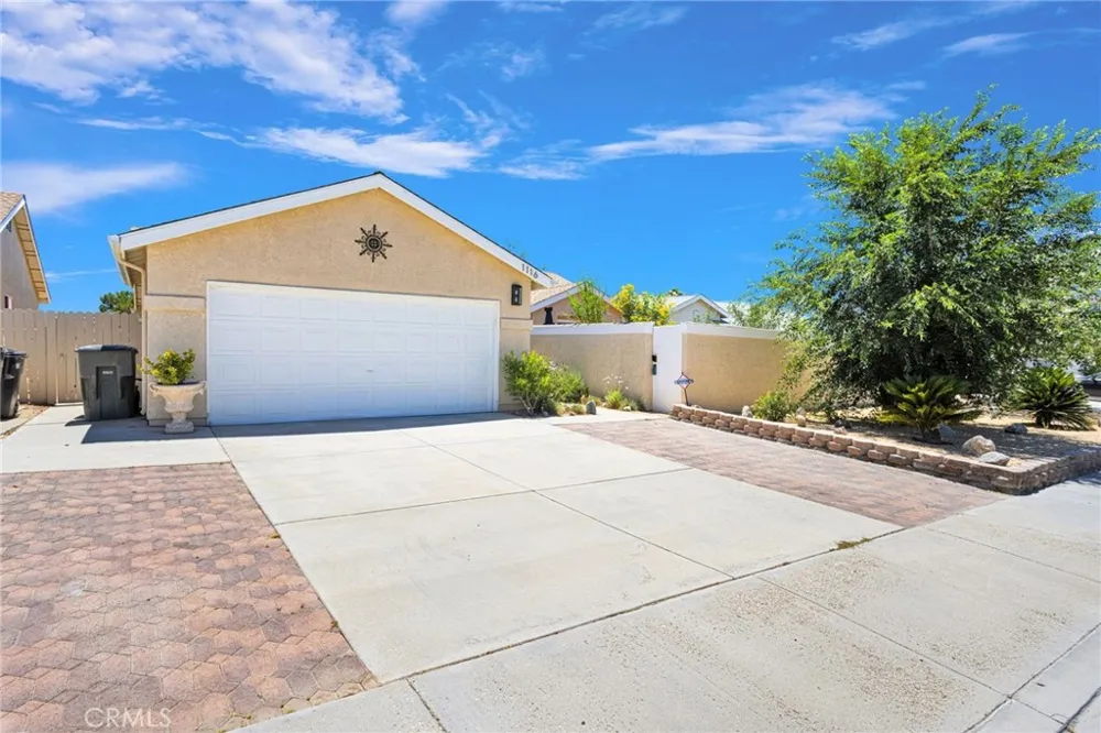 1116 Oakwood Lane Rosamond, CA 93560