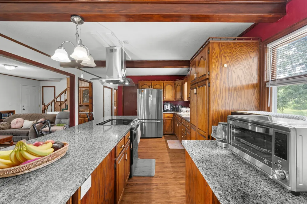 10915 SR 56 Coalmont, TN 37313