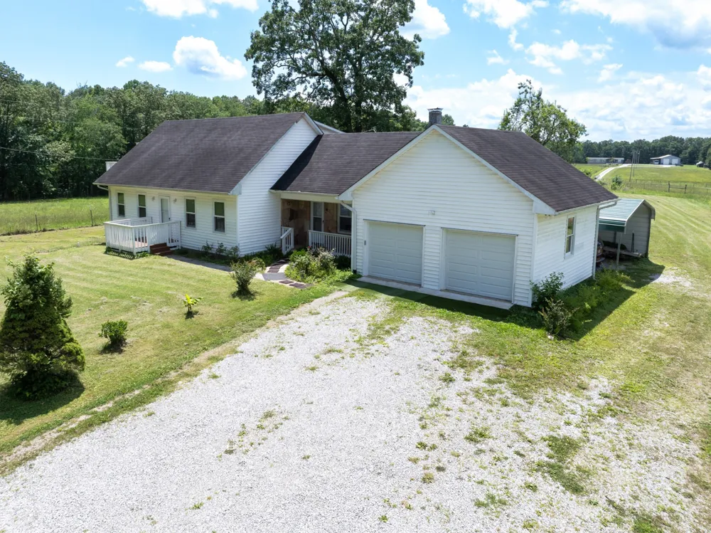 10915 SR 56 Coalmont, TN 37313