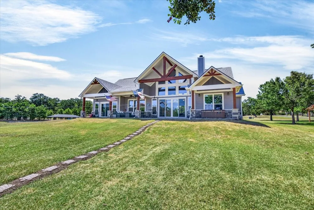 14349 Goliad Drive Log Cabin, TX 75148