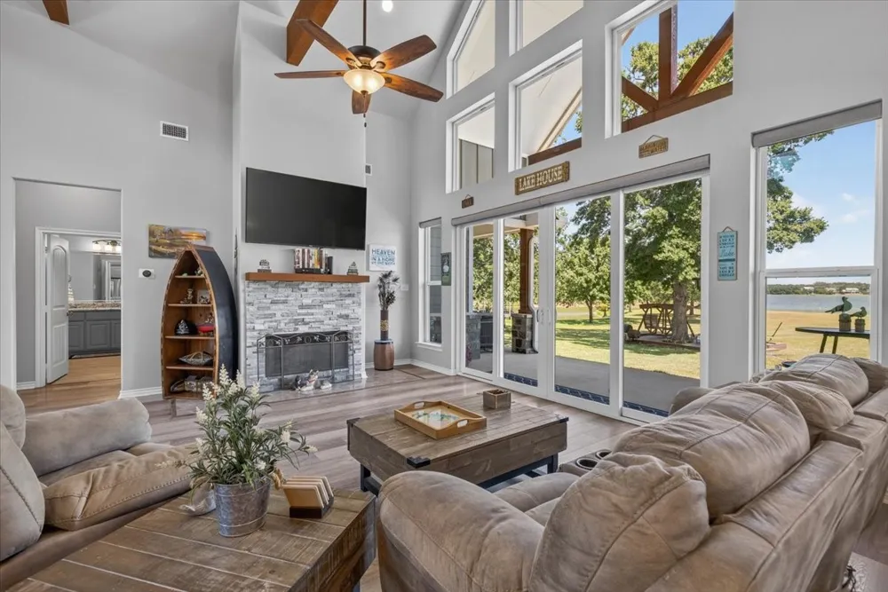 14349 Goliad Drive Log Cabin, TX 75148