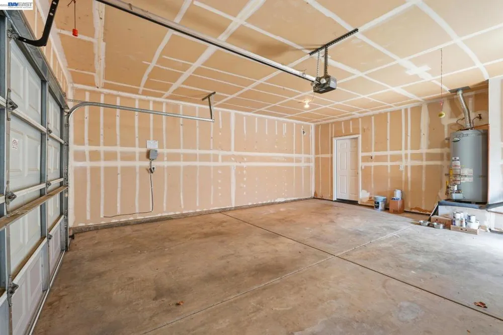 1532 Sophie Ln Escalon, CA 95320
