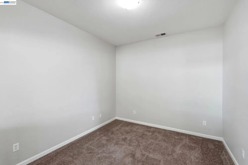 1532 Sophie Ln Escalon, CA 95320