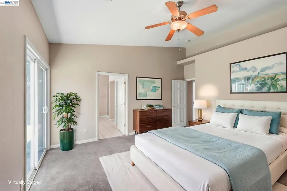 1532 Sophie Ln Escalon, CA 95320