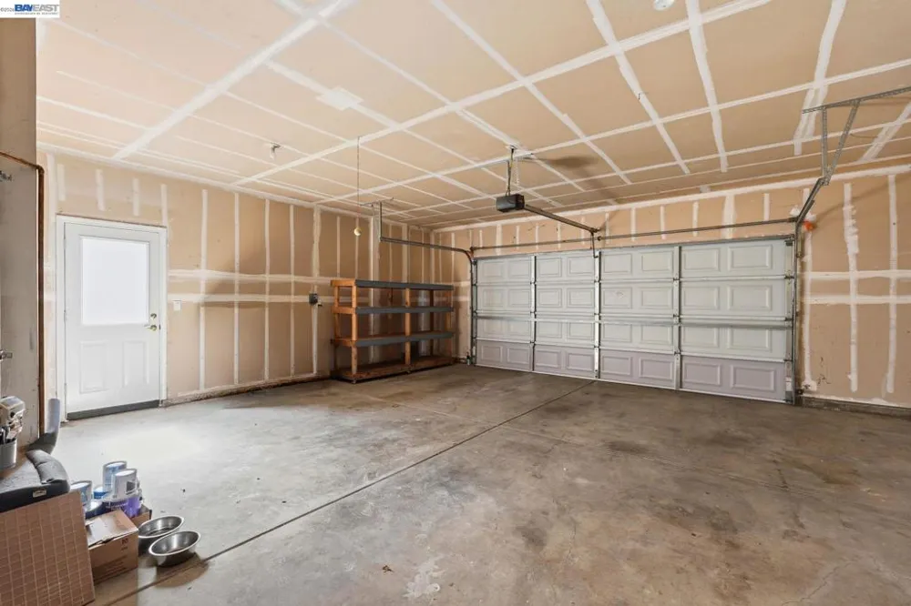 1532 Sophie Ln Escalon, CA 95320