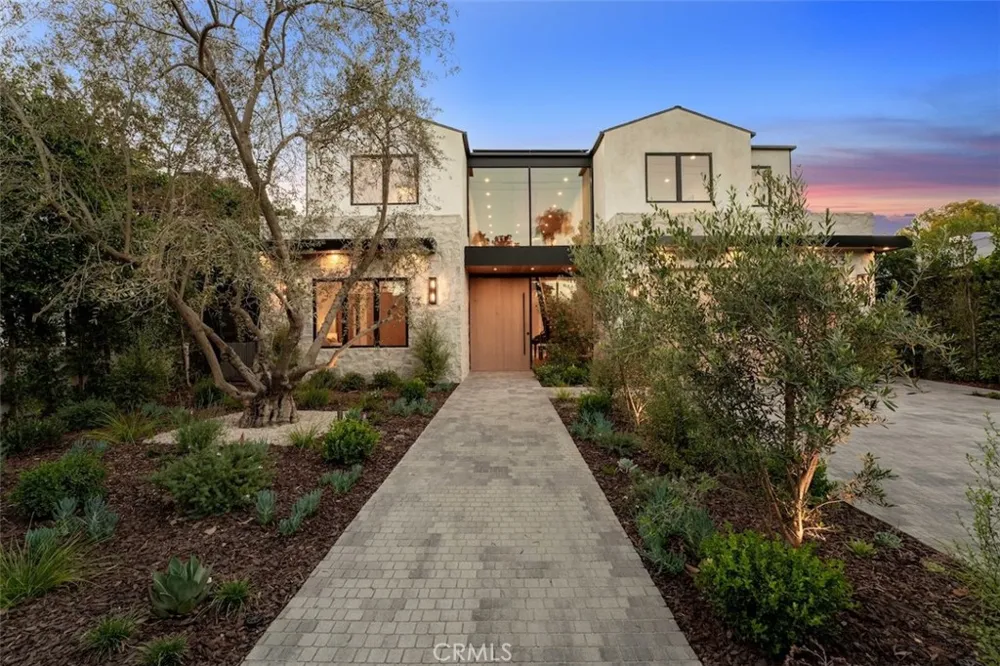 10433 Valley Spring Lane Toluca Lake, CA 91602