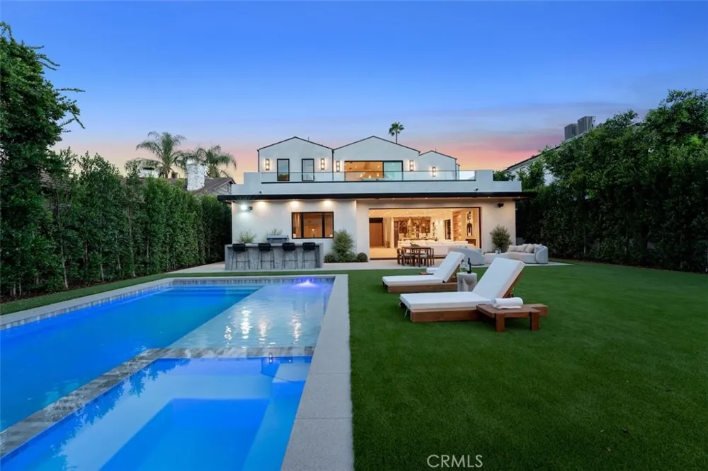 10433 Valley Spring Lane Toluca Lake, CA 91602