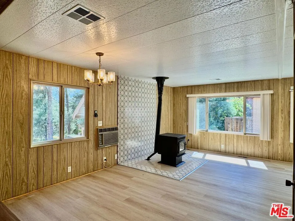 2901 Kodiak Way Pine Mountain Club, CA 93222