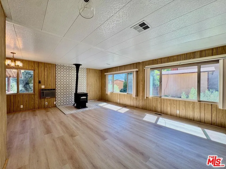 2901 Kodiak Way Pine Mountain Club, CA 93222
