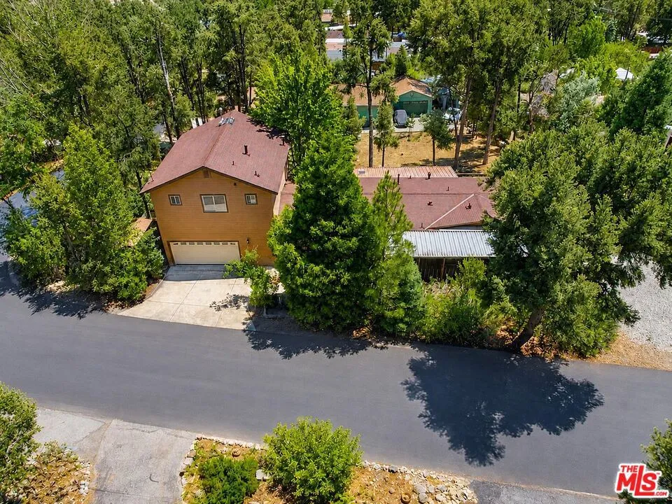 2901 Kodiak Way Pine Mountain Club, CA 93222