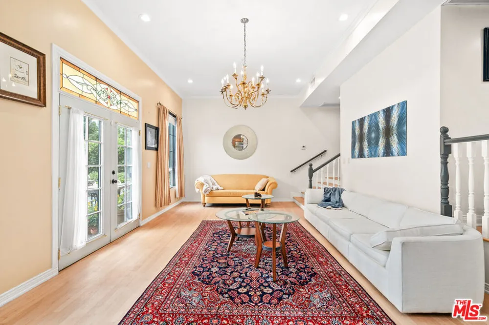 1601 Ard Eevin Avenue Glendale, CA 91202