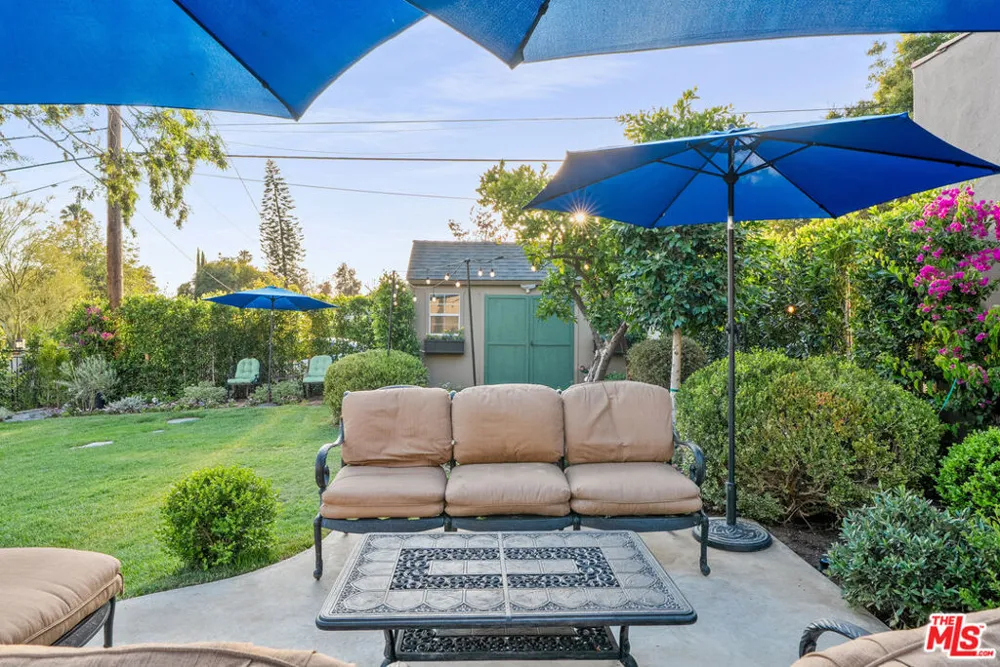 1601 Ard Eevin Avenue Glendale, CA 91202