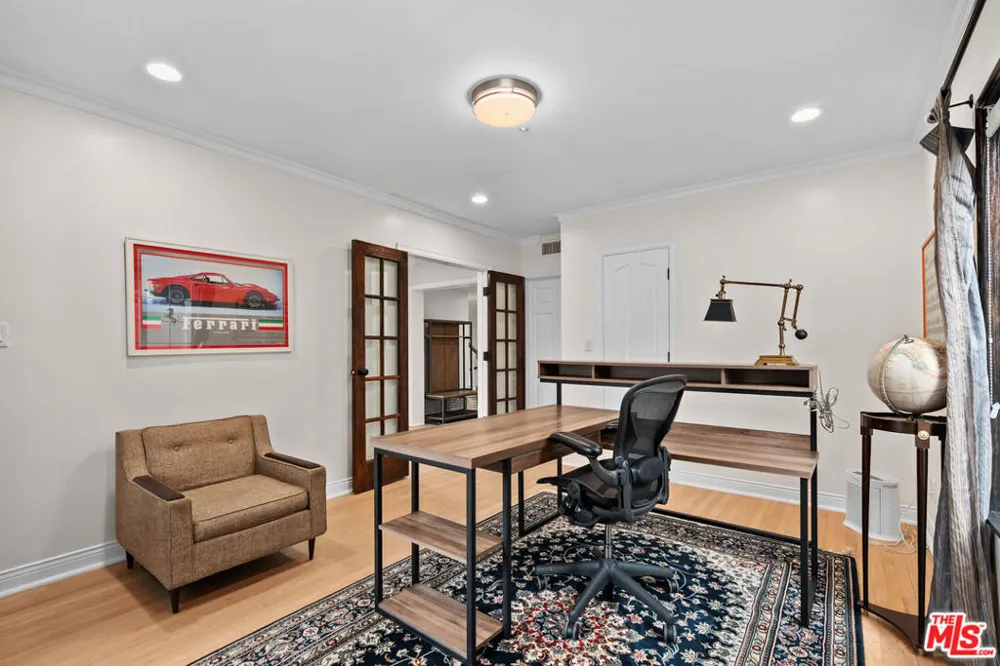 1601 Ard Eevin Avenue Glendale, CA 91202