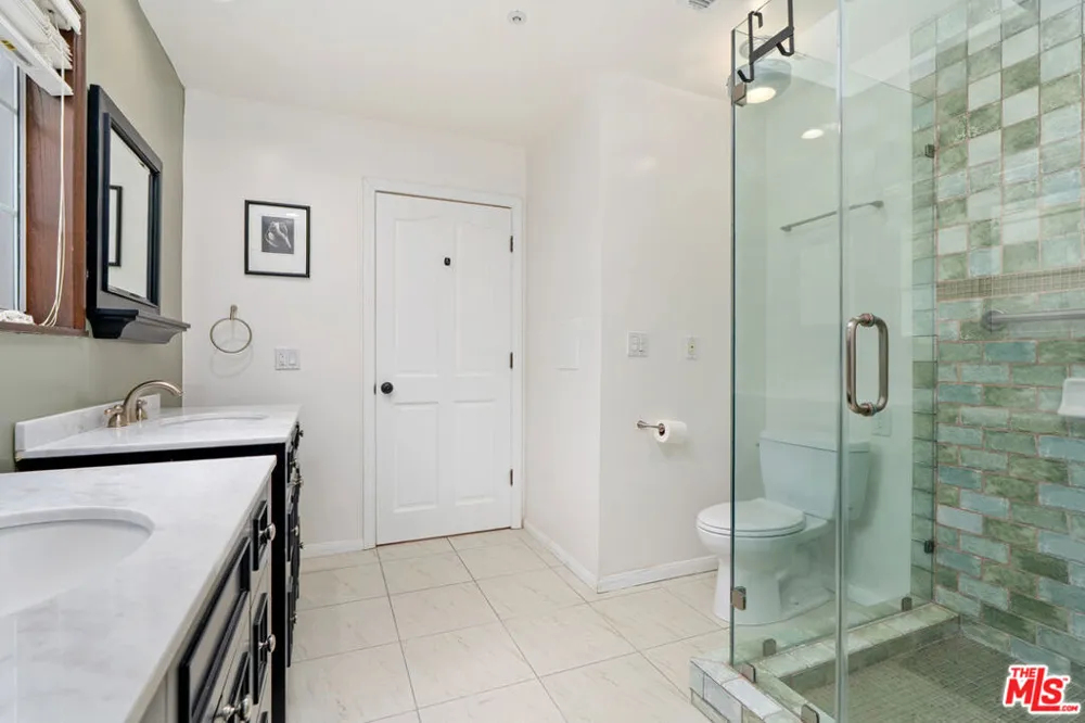 1601 Ard Eevin Avenue Glendale, CA 91202