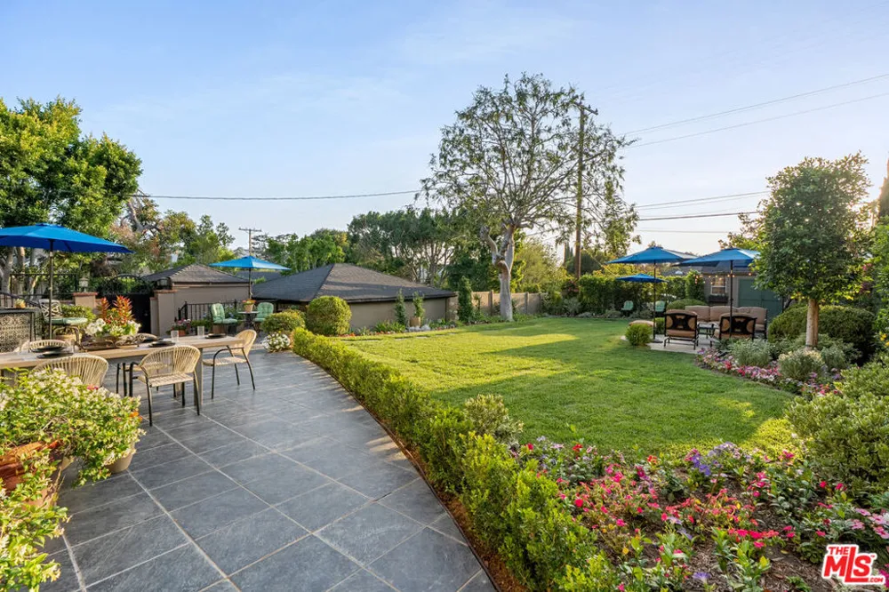1601 Ard Eevin Avenue Glendale, CA 91202