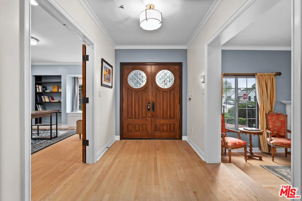 1601 Ard Eevin Avenue Glendale, CA 91202