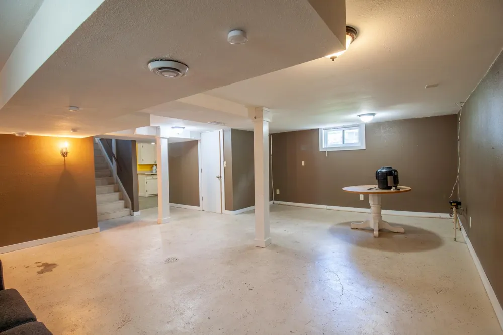 102 W Beech Avenue W Fergus Falls, MN 56537