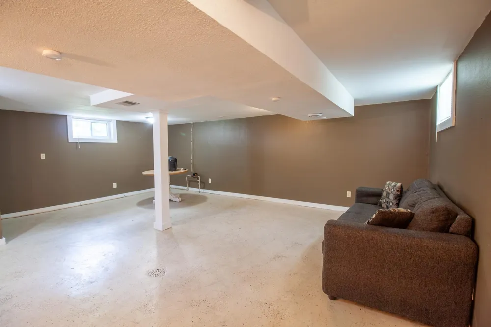 102 W Beech Avenue W Fergus Falls, MN 56537