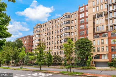 2515 K STREET NW #705