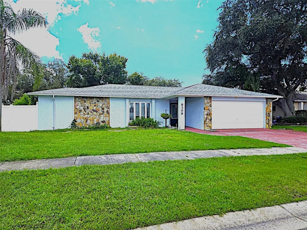 8308 123RD AVENUE Largo, FL 33773