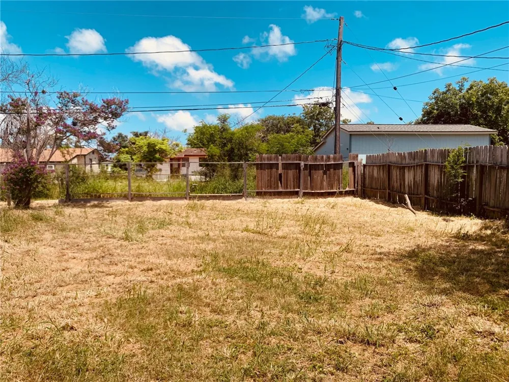 4954 JoAnn Corpus Christi, TX 78415