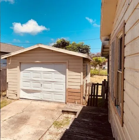 4954 JoAnn Corpus Christi, TX 78415