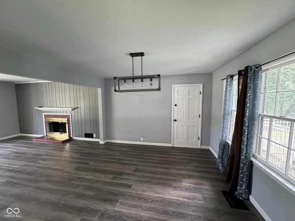 313 S 32nd Street Terre Haute, IN 47803