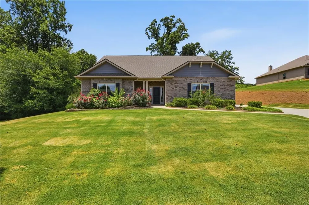 5911 Wauka Valley Pass Clermont, GA 30527