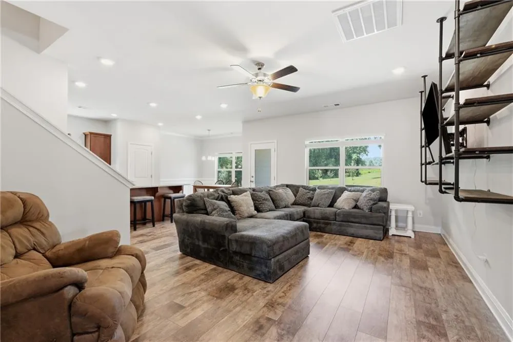 5911 Wauka Valley Pass Clermont, GA 30527