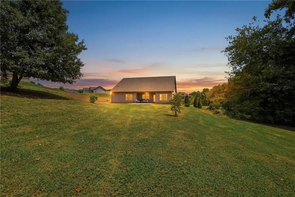 5911 Wauka Valley Pass Clermont, GA 30527