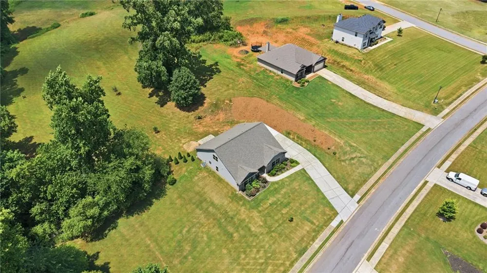 5911 Wauka Valley Pass Clermont, GA 30527